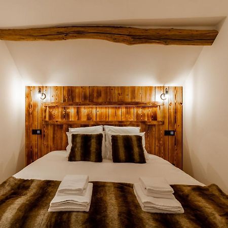 Bed and Breakfast A La Source De Lavis Уйе Экстерьер фото
